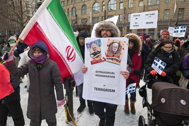Manifestation contre une guerre en Iran au centre-ville de Montréal