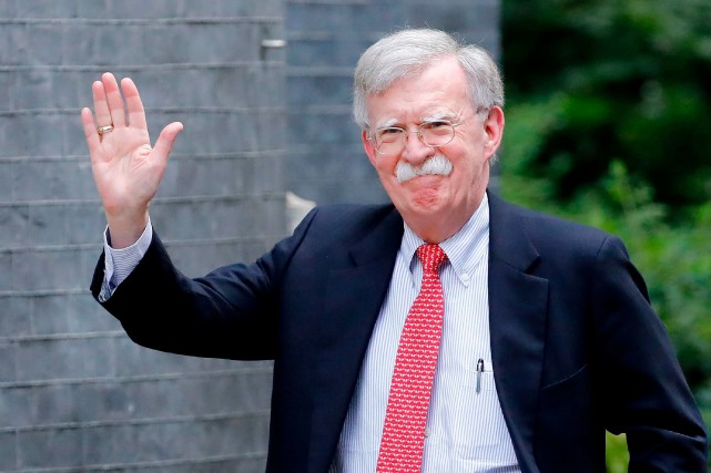 L'ex-conseiller John Bolton prêt à témoigner au procès en destitution de Trump