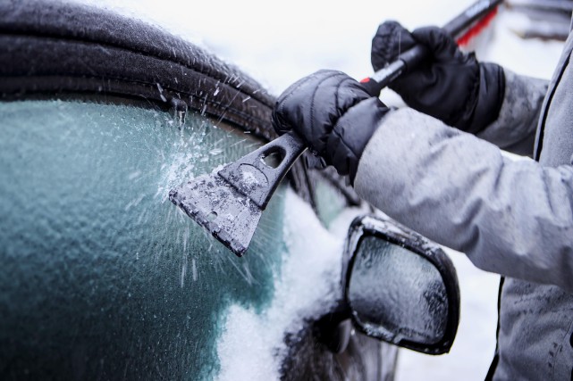 Du verglas et de la neige pour le week-end