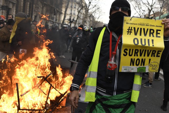 Réforme des retraites: incidents lors d'une manifestation à Paris