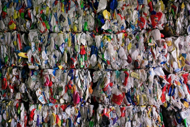 Déchets expédiés à l'étranger: Ottawa veut agir en 2020