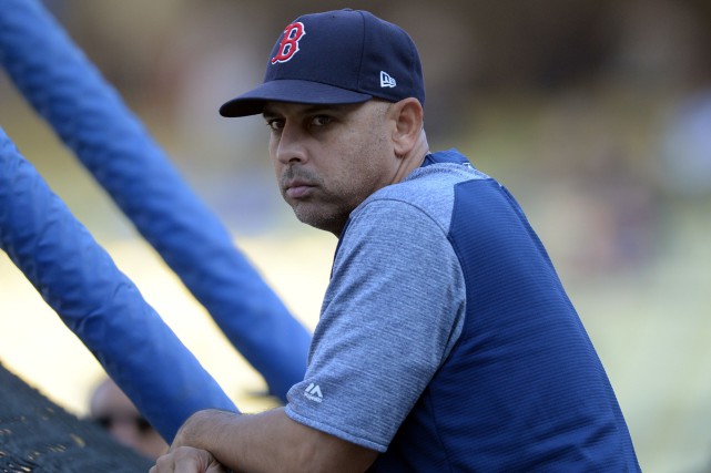 Vols de signaux: les Red Sox congédient leur gérant Alex Cora
