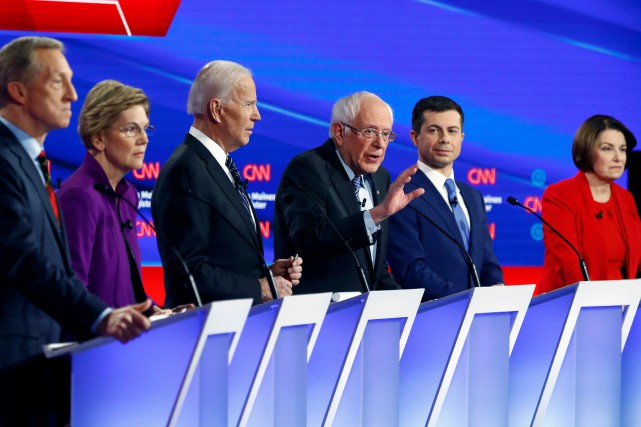 Bernie Sanders lâche les coups pour le dernier débat démocrate