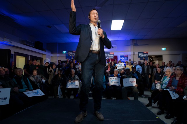 Direction du PCC : Peter MacKay obtient l'appui de deux députés du Québec