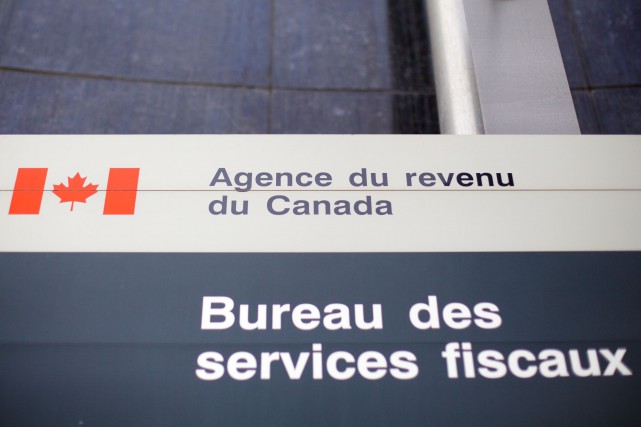 Revenu Canada: les 27 000 employés consultés sur un mandat de grève