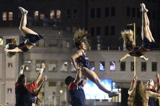 Meneuses de claques: les Alouettes font volte-face