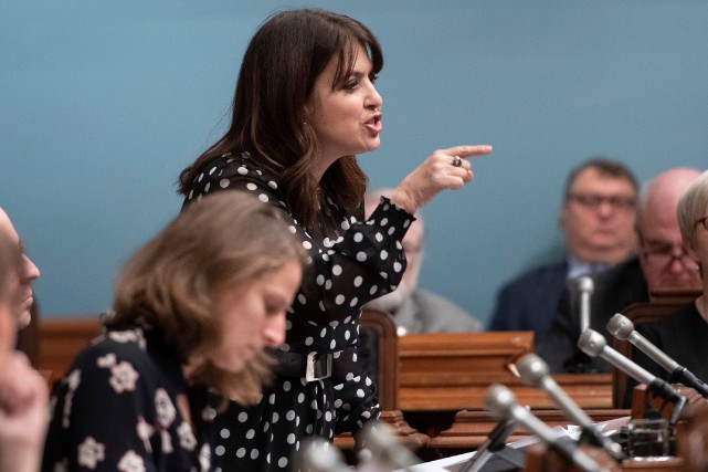 Commissions scolaires: un amendement au projet de loi soulève l'ire du PQ et de QS