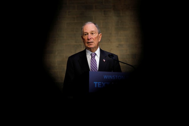 «Loser» contre «clown de foire»: le ton monte entre Trump et Bloomberg