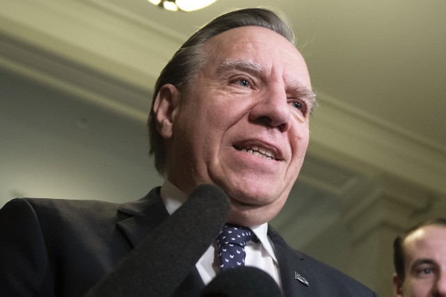Trains bloqués: Trudeau doit «régler le problème», dit Legault