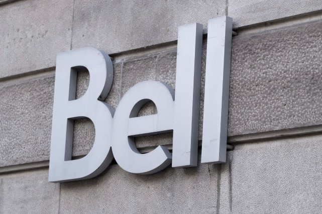 Achat de V: Québecor veut «écraser la concurrence», dit Bell