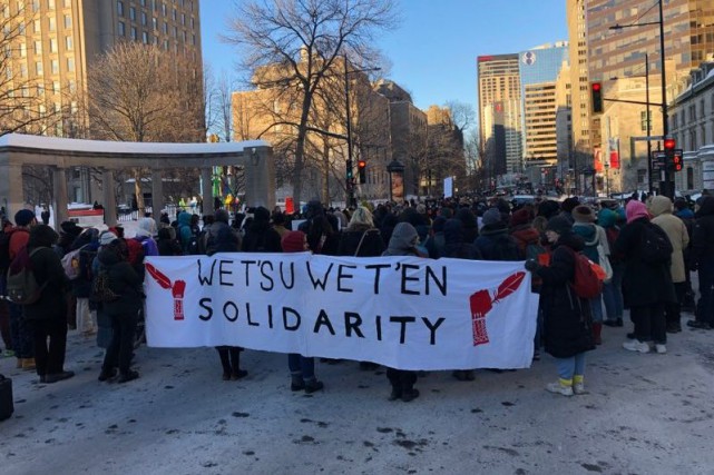 La manifestation à l'intersection Sherbrooke et McGill College terminée