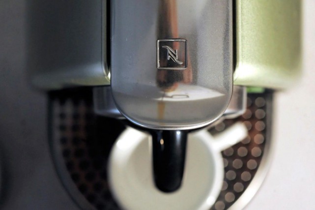 Malaise autour d'un don de 4000 cafetières aux écoles