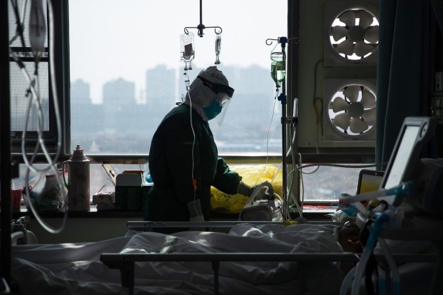 COVID-19 : la Chine annonce 71 décès supplémentaires