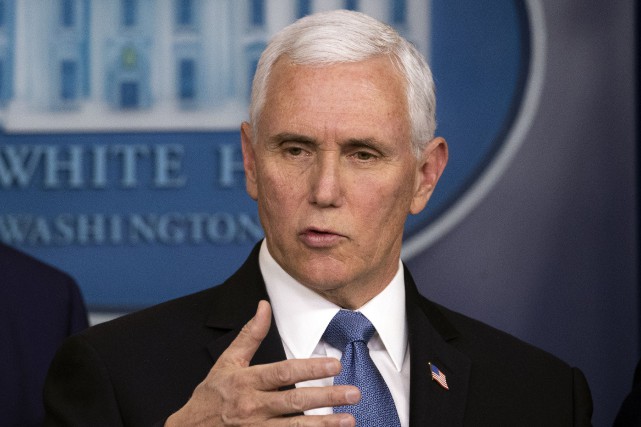 COVID-19: Mike Pence défend la gestion de l'administration américaine