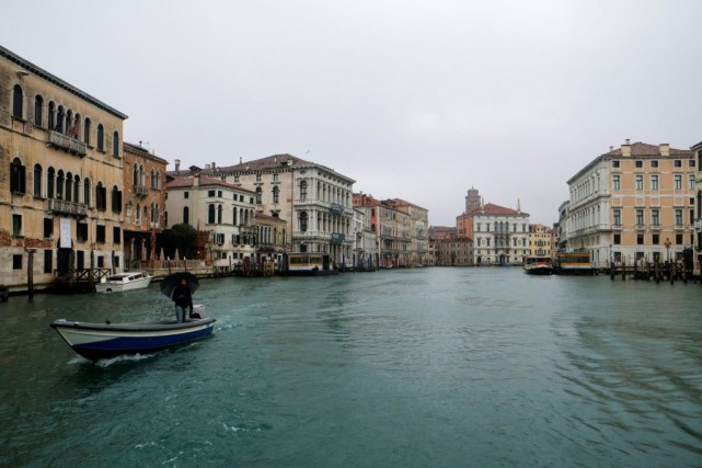 La Presse à Venise: une peur contagieuse