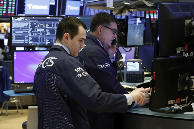 Wall Street en proie à de brusques revirements après sa pire semaine depuis 2008