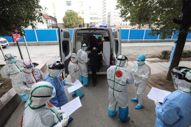 Coronavirus: le bilan dépasse les 3000 morts en Chine