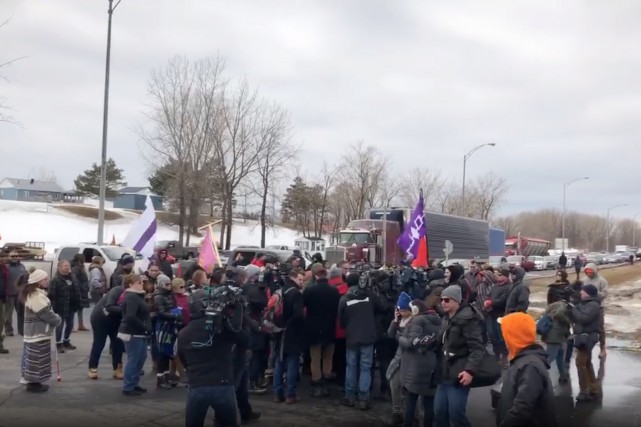 La barricade est levée à Kahnawake