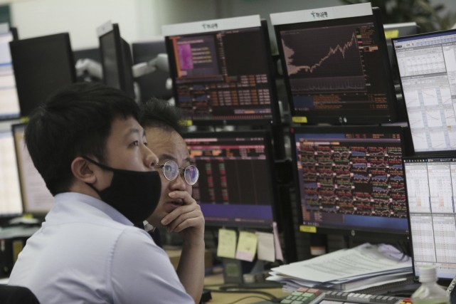 Les marchés accélèrent leur rebond au lendemain de la débâcle