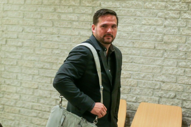 La poursuite demande huit mois avec sursis pour le policier Marc-Olivier Perron