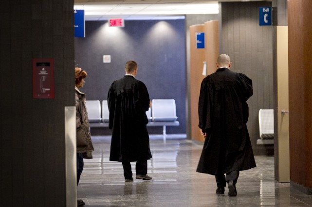 Arrêt partiel des activités judiciaires décrété