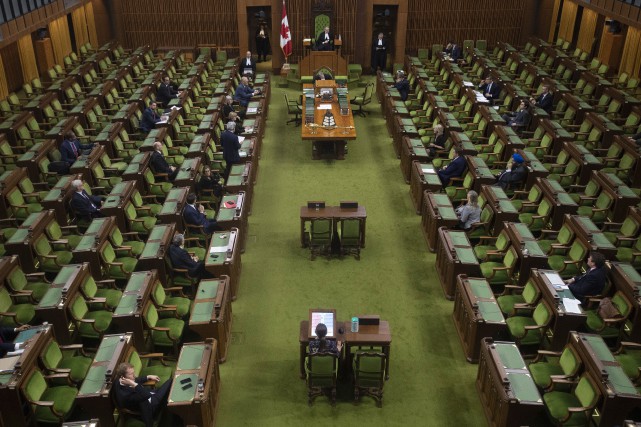 Le plan d'urgence fédéral adopté aux Communes