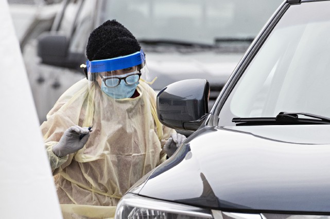 Masques et matériel de protection: Québec fait appel aux universités