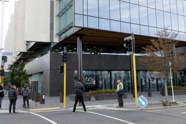 Rebondissement en Nouvelle-Zélande : le tueur des mosquées plaide coupable
