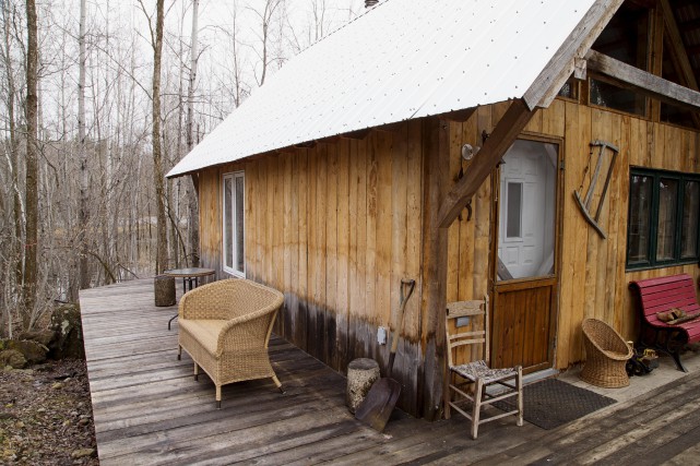 Québec interdit la location de chalets