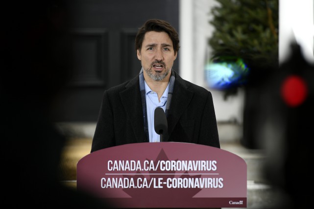 Pas de voyages intérieurs pour les Canadiens symptomatiques