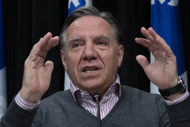 Le Québec «sur pause» plus longtemps, annoncera Legault