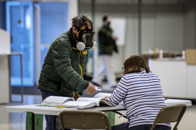 Les électeurs du Wisconsin votent en pleine pandémie