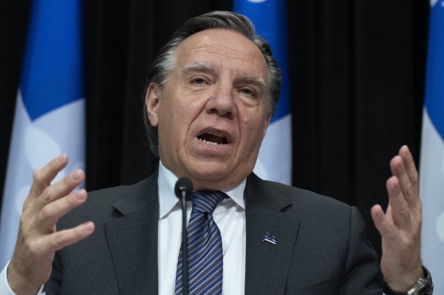 Six CHSLD en situation «critique», selon François Legault