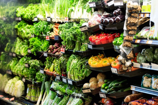 Des aliments plus chers et moins variés, prévient la ministre Bibeau