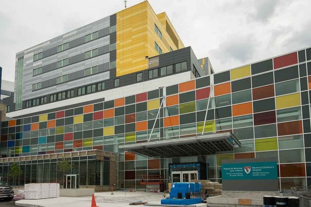 Des adultes traités à l'Hôpital de Montréal pour enfants