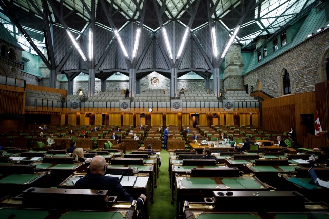 Le Parlement est un service essentiel, dit Andrew Scheer