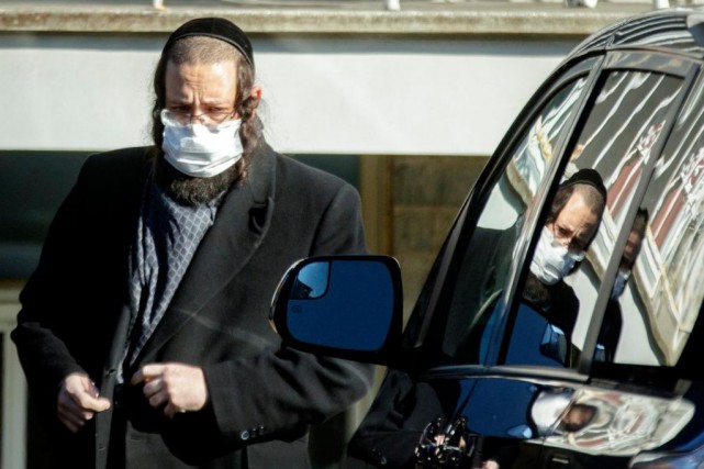 Trouble feuille de route pour le propriétaire d'une résidence minée par le virus