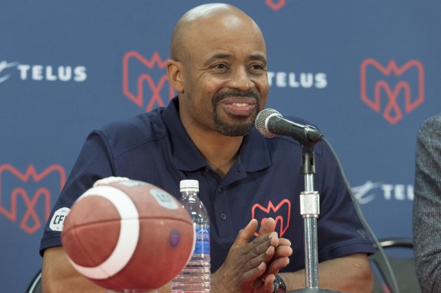 Khari Jones : « Je pense qu'il y aura une saison » dans la LCF