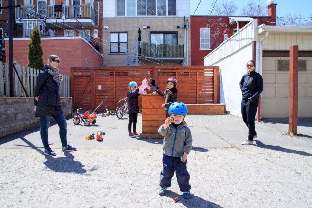 Distanciation physique: des parents jettent du lest