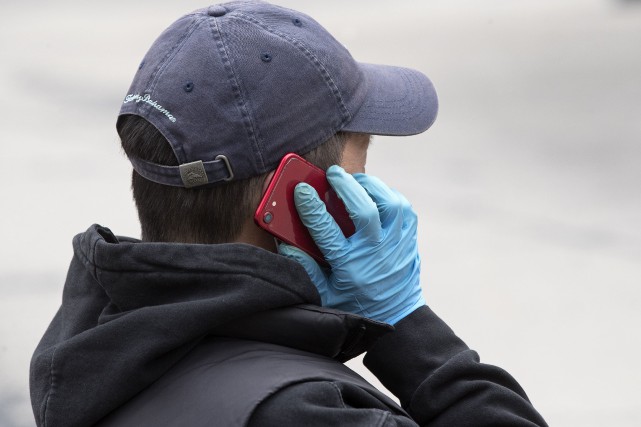 Traçage des appareils mobiles: la réflexion «se poursuit», dit Trudeau