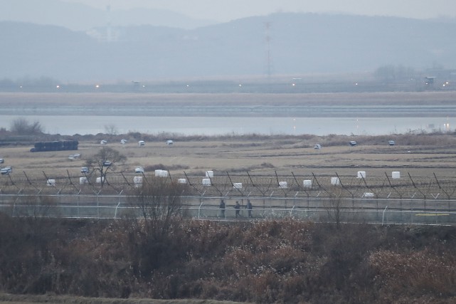 Échange de tirs sur la frontière coréenne, affirme Séoul