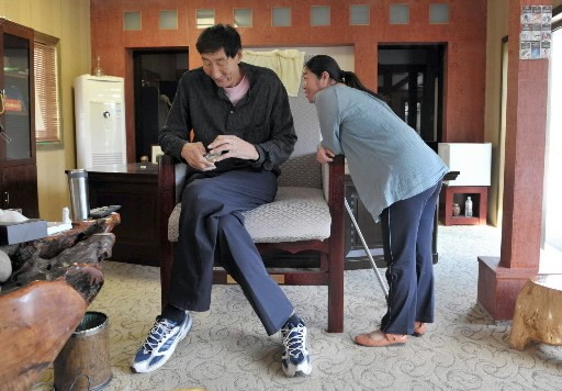 L'homme le plus grand du monde: un Chinois de 2,46 mètres