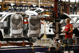 Les industries canadiennes ont continué à réduire l'utilisation... (Photo : AP)