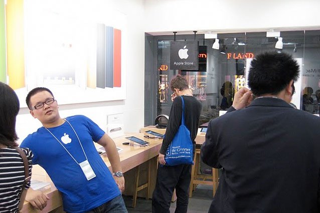 Apres Les Faux Iphone Les Faux Apple Store La Presse