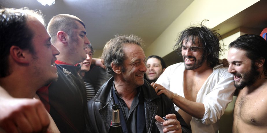Vincent Lindon (au centre) renous avec le réalisateur... (fournie par la production)