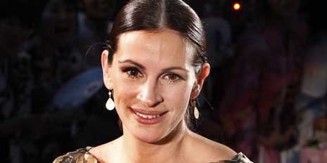 Julia Roberts fera équipe avec Hillary Rodham Clinton, afin de... (Photo AFP)