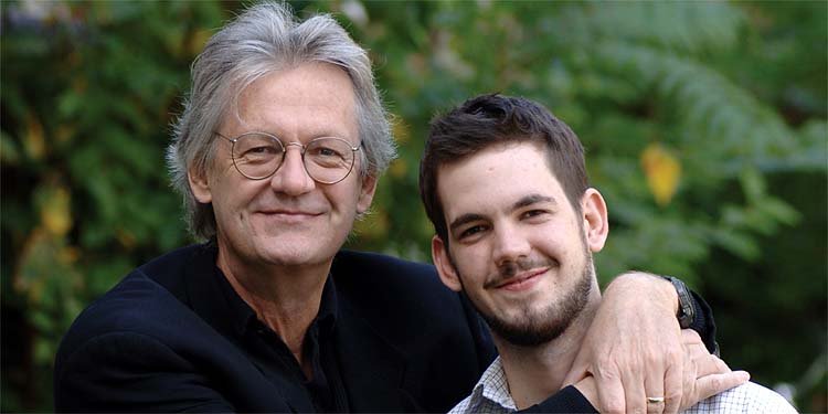David Gilmour et son fils Jesse, photographiés en... (PC)
