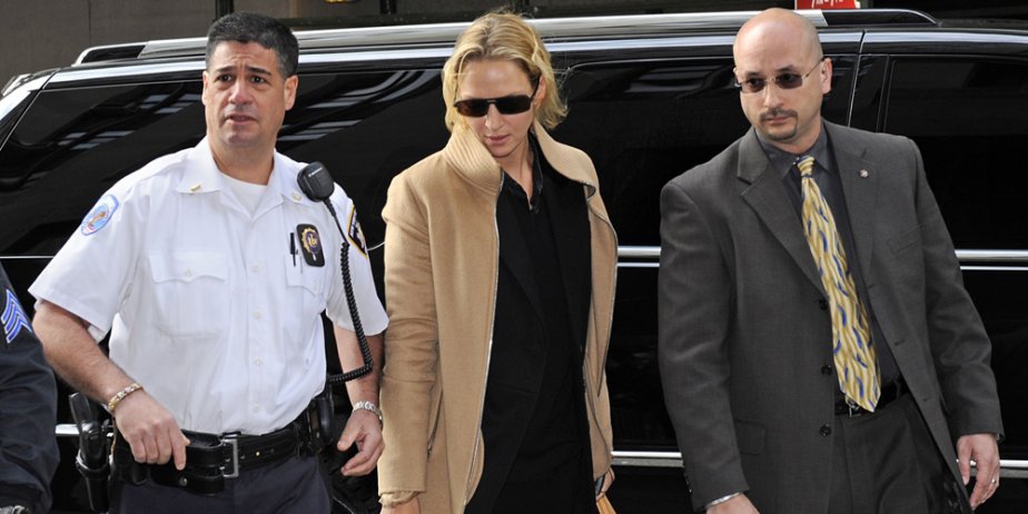 Uma Thurman à son arrivée à la Cour... (AP)