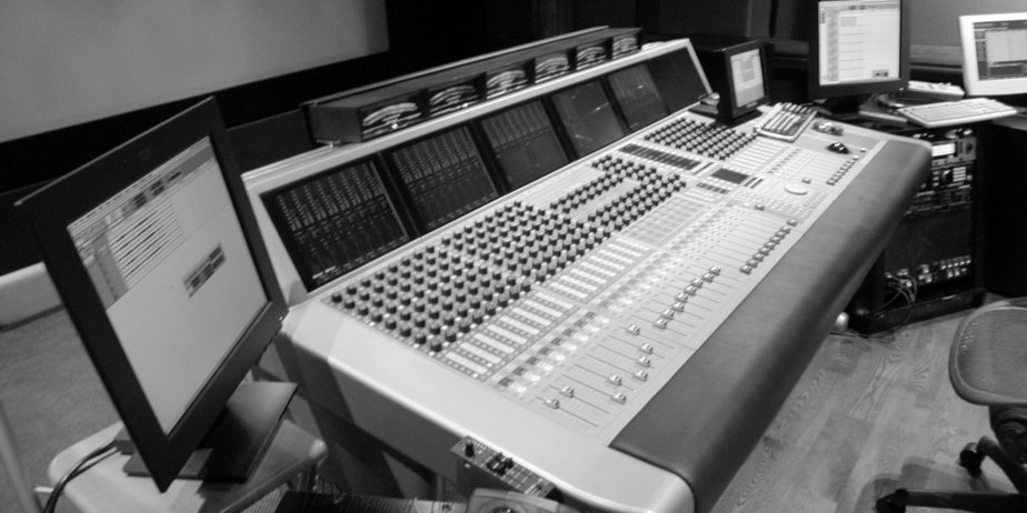 salle de mixage... (archives La Presse)