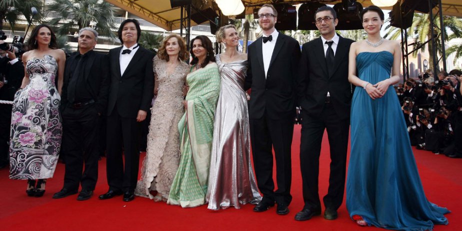 Les membres du jury du 62e Festival de... (Reuters)